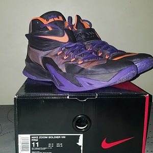 Nike LeBron zoom soldier 8 Premium